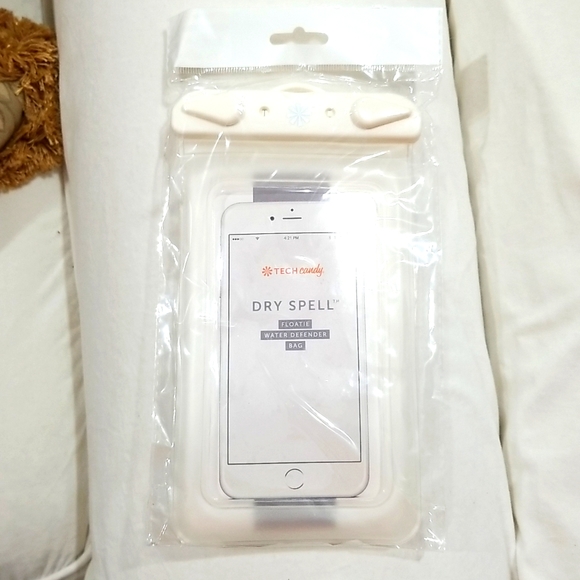 Floatie Water Defender Bag for Cell Phones - Picture 1 of 2